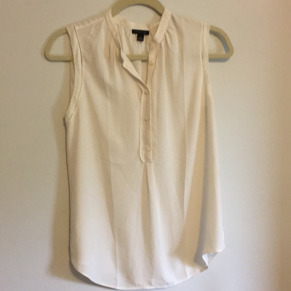 Ann Taylor cream sleeveless dress shirt